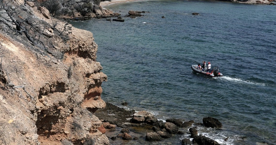 Με καθυστέρηση 40 λεπτών άρχισε η διάσωση πολιτών από το Λιμενικό στο Μάτι